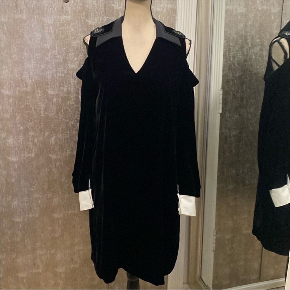 Fendi Elegant Black Velvet heart embellished cold shoulder Dress, L
